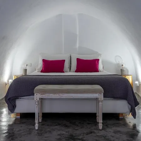 Akron Cliff Villa Fira (Santorini)