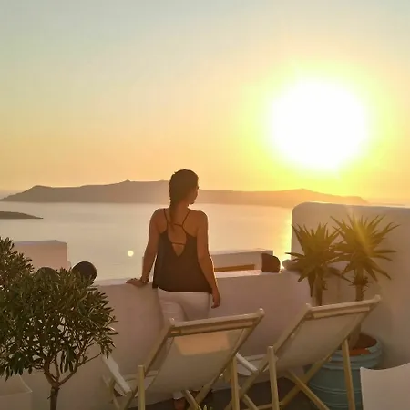 Akron Cliff Fira (Santorini)