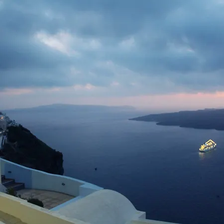 Villa Akron Cliff *